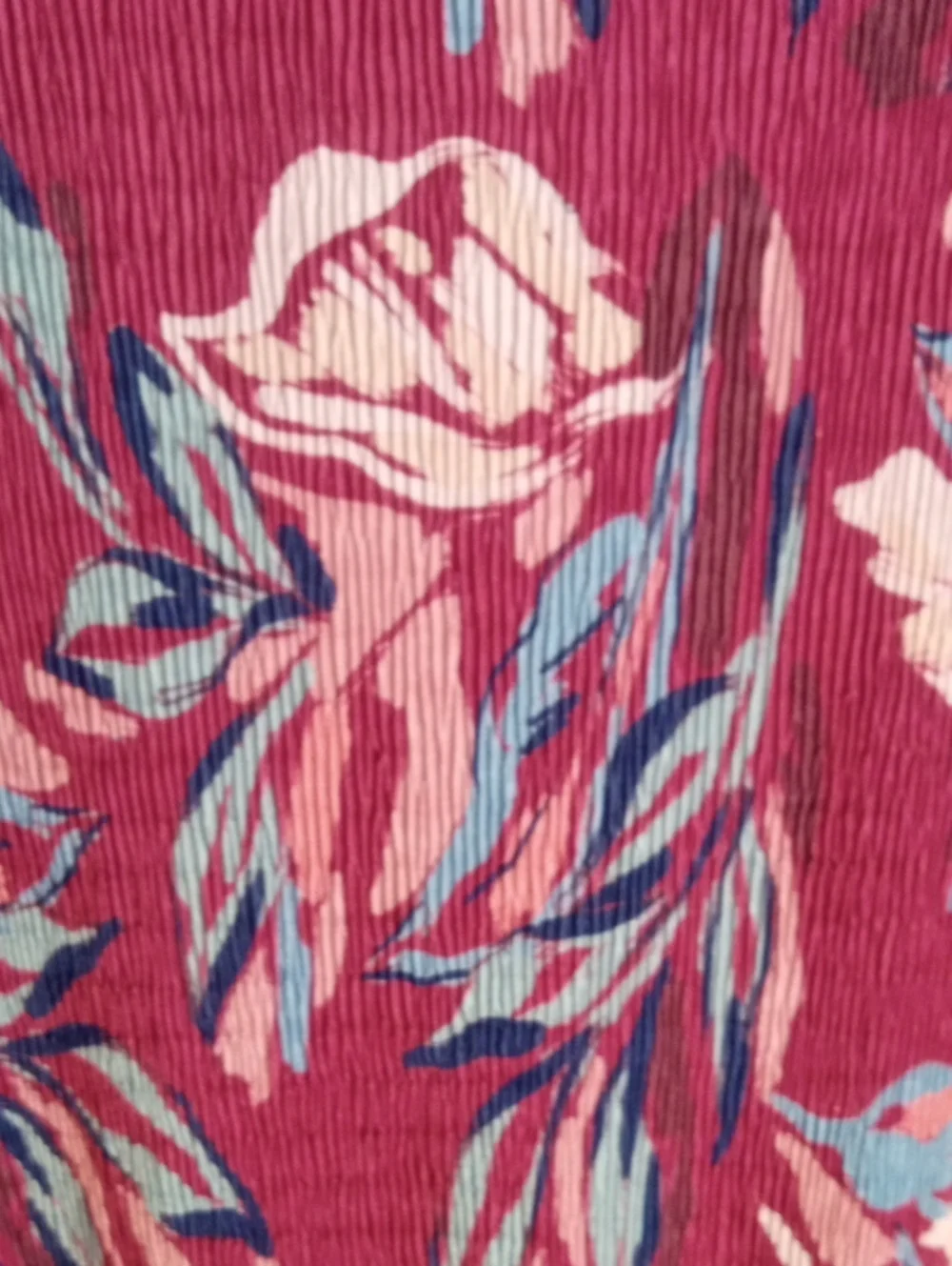 CABLE & GOUGE FLORAL BLOUSE - Picture 12 of 13